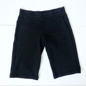 LULULEMON BERMUDA SHORTS